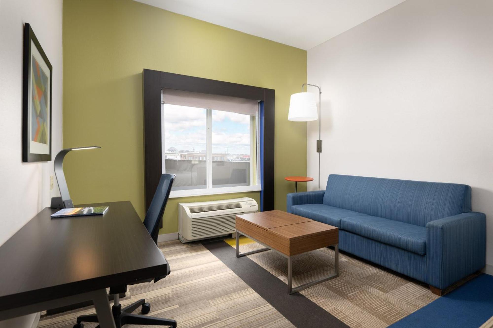Holiday Inn Express & Suites Chattanooga-Hixson By Ihg Exterior photo