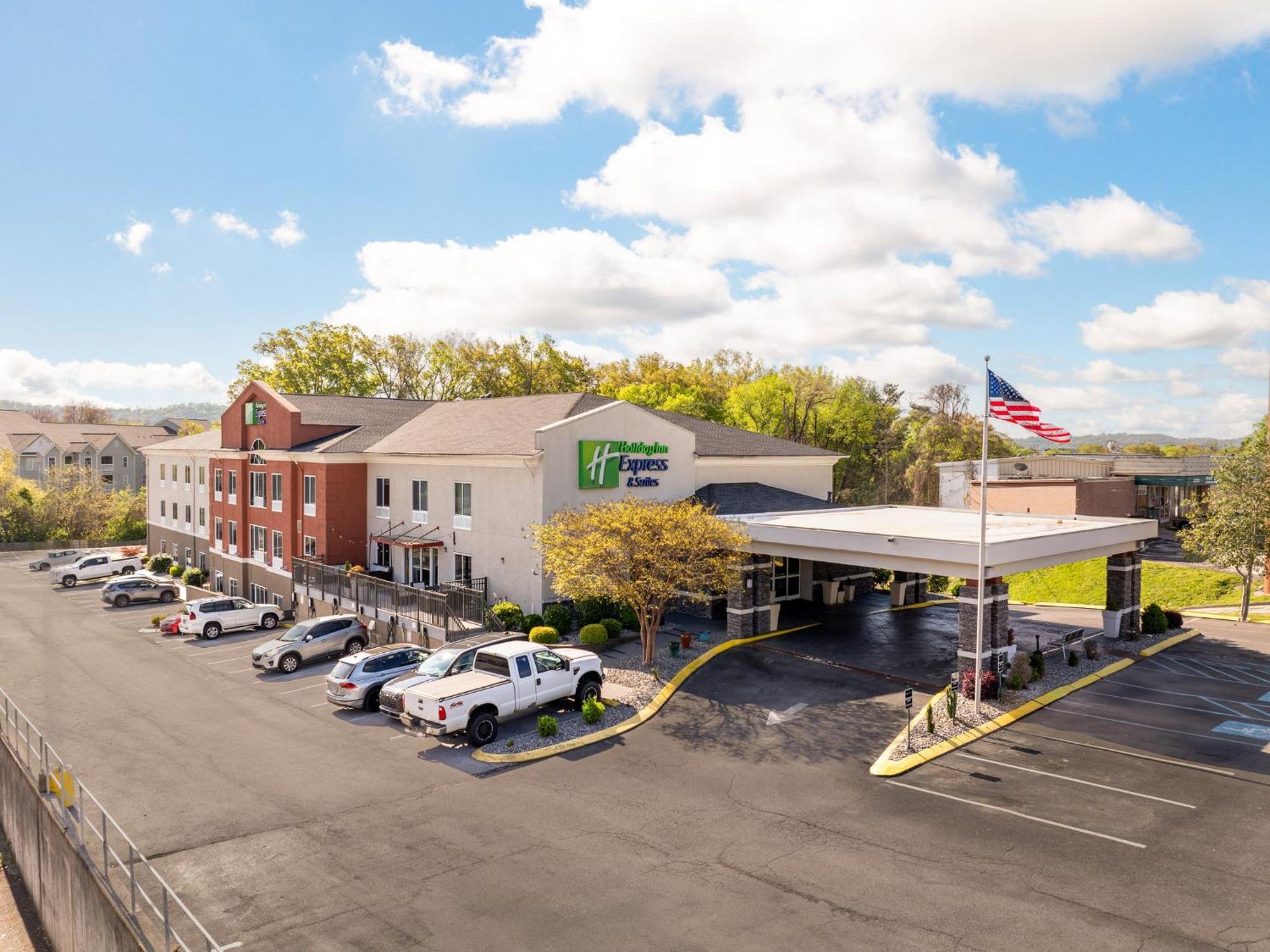 Holiday Inn Express & Suites Chattanooga-Hixson By Ihg Exterior photo