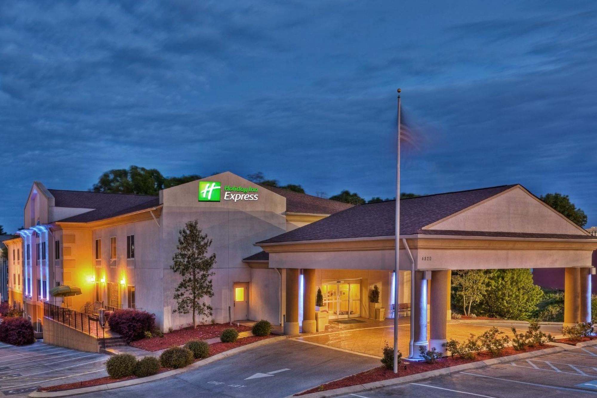Holiday Inn Express & Suites Chattanooga-Hixson By Ihg Exterior photo